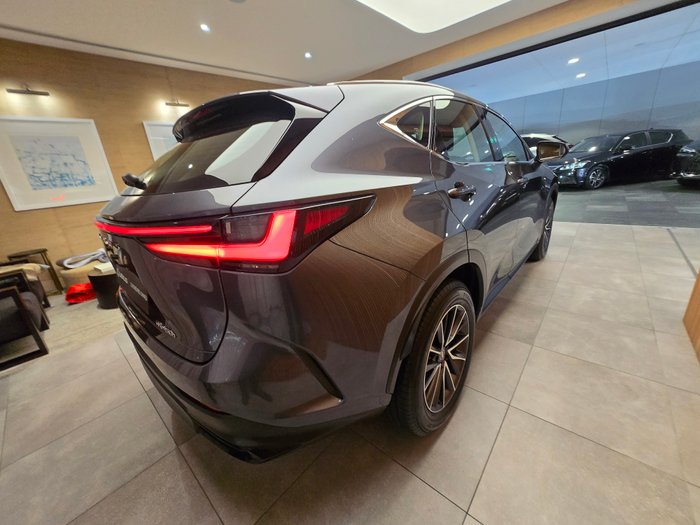 2025 Lexus NX350H Luxury AWD