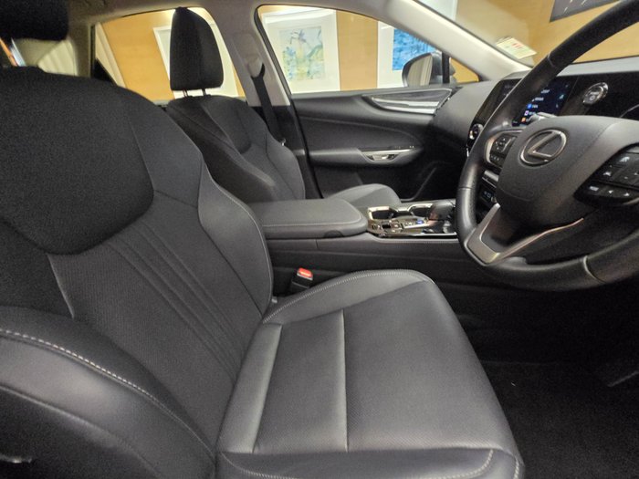 2025 Lexus NX350H Luxury AWD