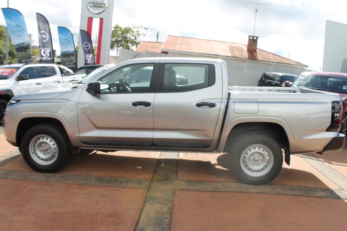 2026 Nissan Navara SL