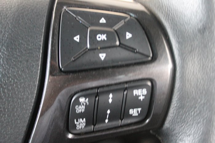 2022 Ford Everest Titanium