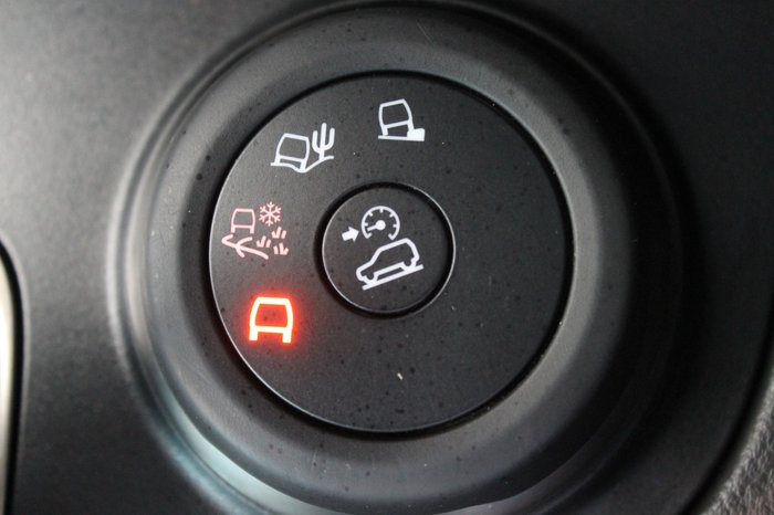 2022 Ford Everest Titanium