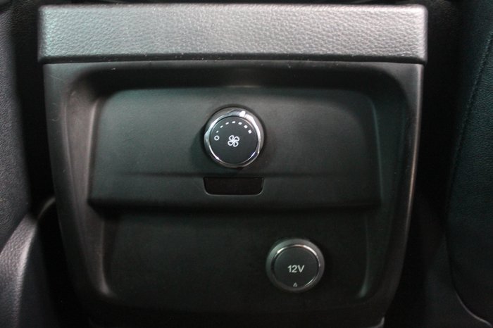 2022 Ford Everest Titanium