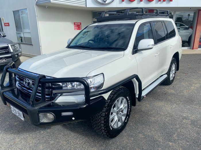 2016 Toyota Landcruiser