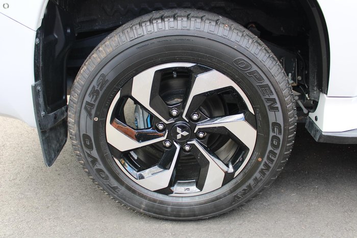 2024 Mitsubishi Pajero Sport Exceed