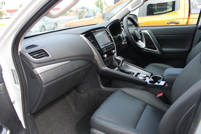 2024 Mitsubishi Pajero Sport Exceed