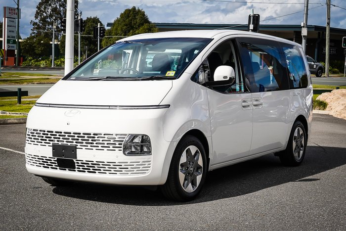 2025 Hyundai STARIA