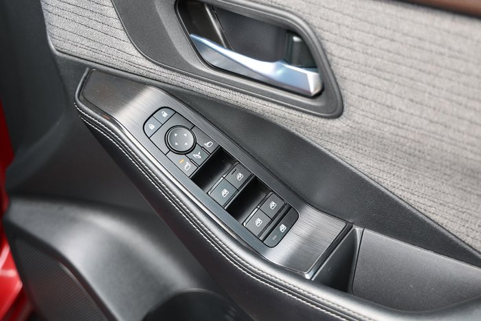 2023 Nissan X-TRAIL ST