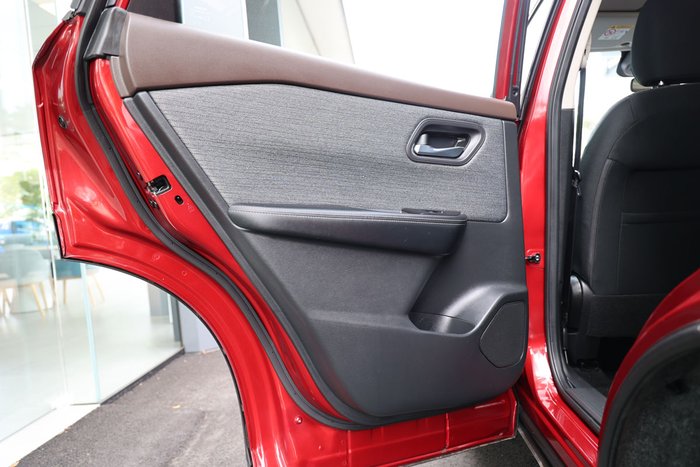 2023 Nissan X-TRAIL ST