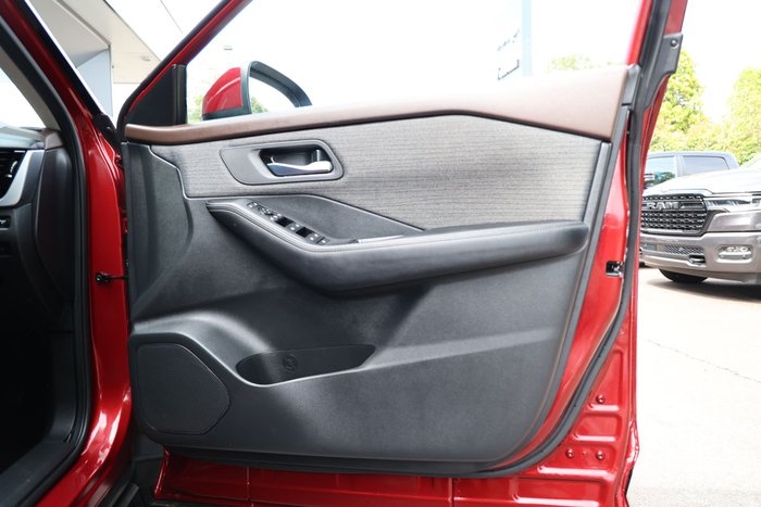 2023 Nissan X-TRAIL ST