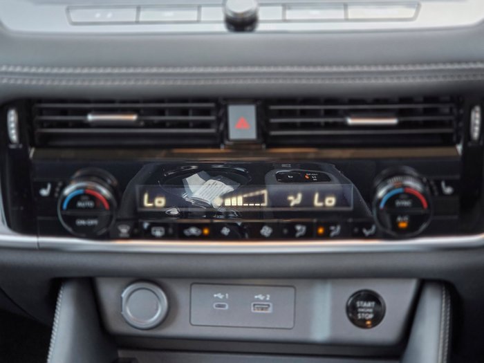 2025 Nissan X-TRAIL ST-L