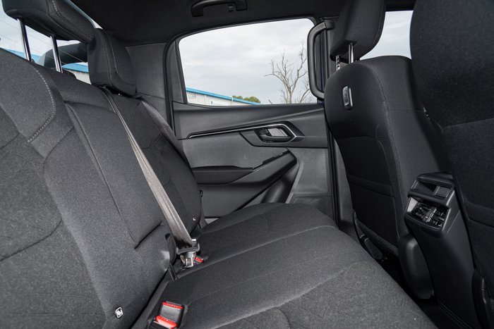 2026 Isuzu D-MAX X-RIDER