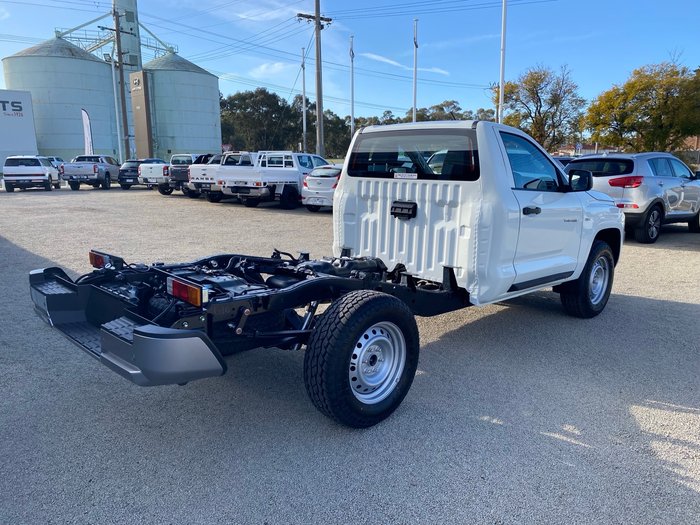 2025 MITSUBISHI Triton GLX