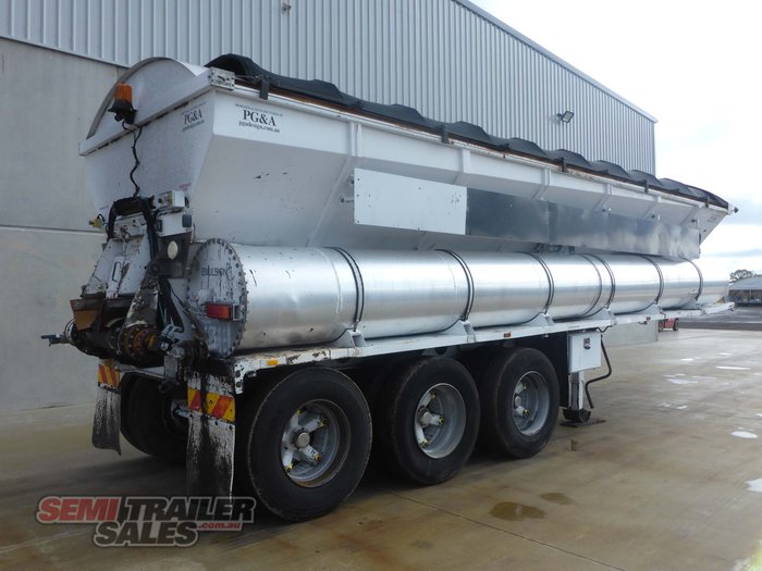 2007 Boomer Live Bottom Trailer