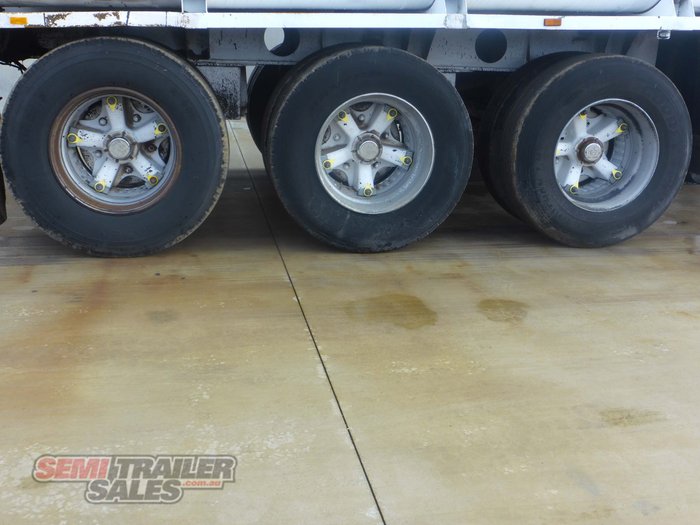 2007 Boomer Live Bottom Trailer