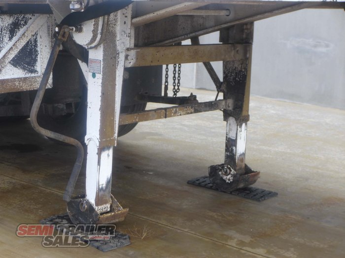 2007 Boomer Live Bottom Trailer