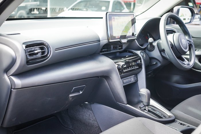 2025 Toyota Yaris Cross Hybrid GXL