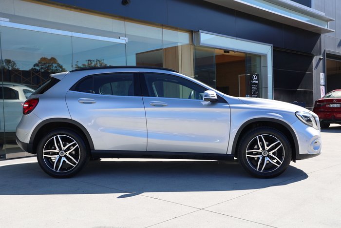 2018 MERCEDES-BENZ GLA 180
