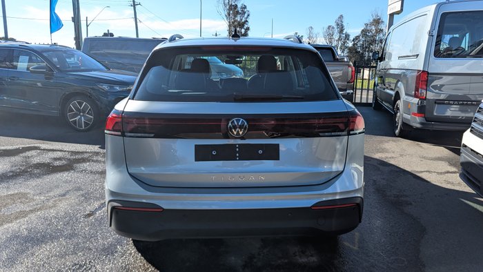 2026 VOLKSWAGEN Tiguan LIFE