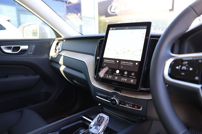 2025 Volvo XC60 Plus B5 Bright