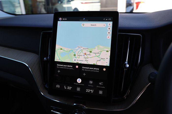 2025 Volvo XC60 Plus B5 Bright