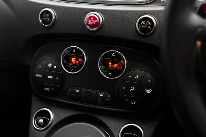 2020 Abarth 695 70 Anniversario