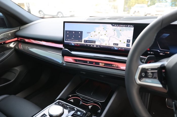 2025 BMW i5 eDRIVE40 M SPORT