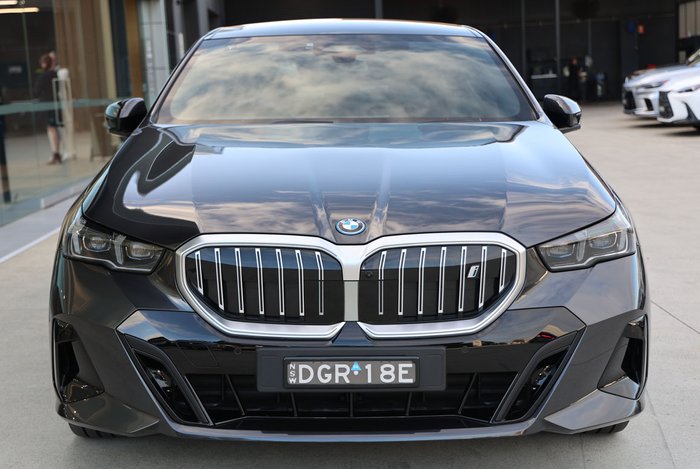 2025 BMW i5 eDRIVE40 M SPORT