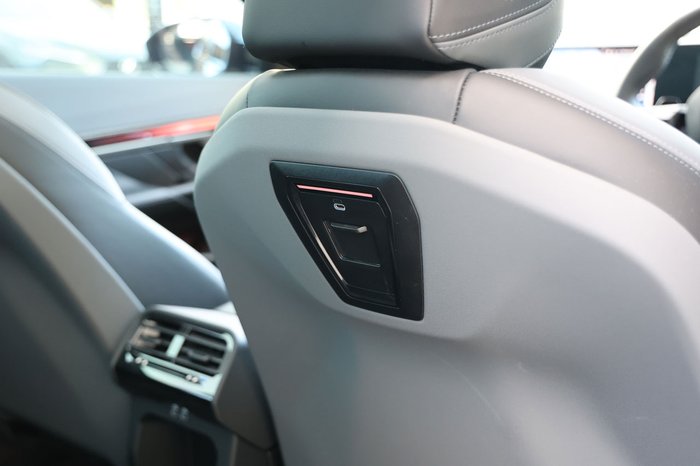 2025 BMW i5 eDRIVE40 M SPORT