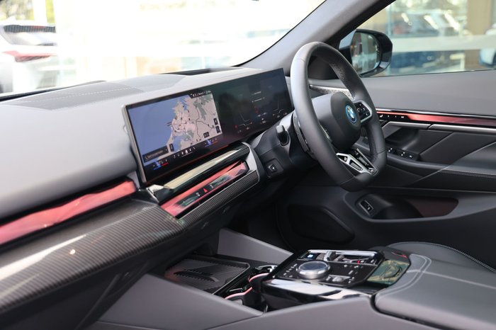 2025 BMW i5 eDRIVE40 M SPORT