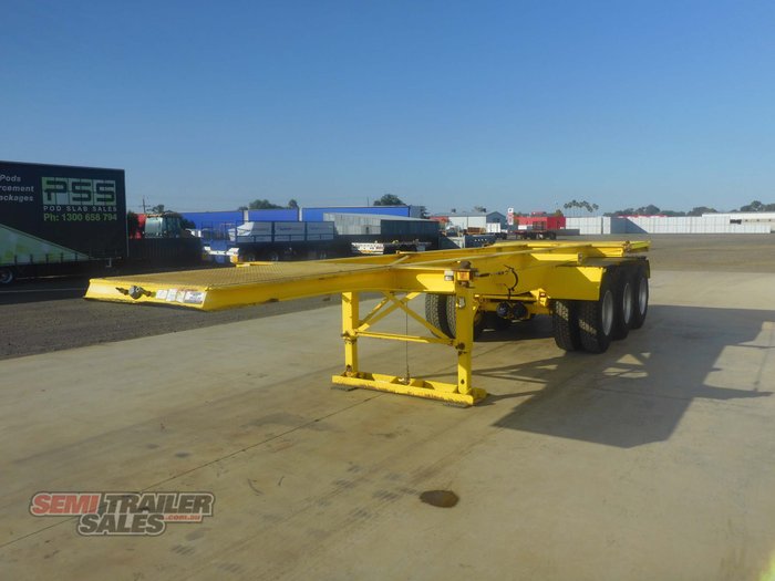 2012 Maxitrans 30FT Skel