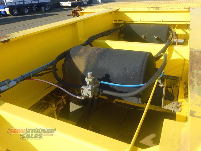 2012 Maxitrans 30FT Skel