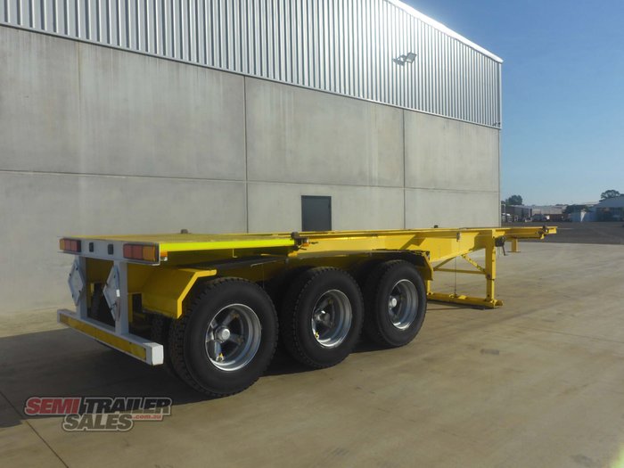 2012 Maxitrans 30FT Skel