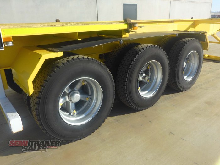 2012 Maxitrans 30FT Skel