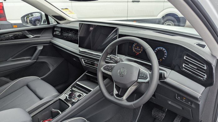 2026 VOLKSWAGEN Tiguan ELEGANCE