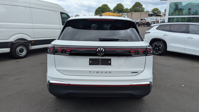 2026 VOLKSWAGEN Tiguan ELEGANCE