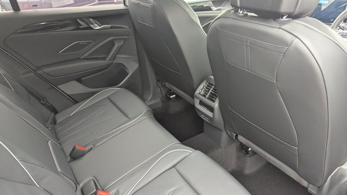 2026 VOLKSWAGEN Tiguan ELEGANCE