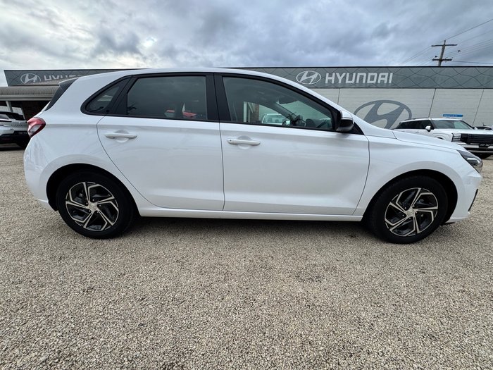 2023 HYUNDAI i30