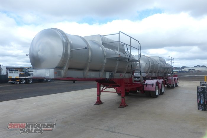 2001 Tieman 19m Tanker B Double Set