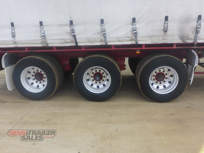 2006 Vawdrey 34 Pallet Refrigerated Curtainsider B Double Set