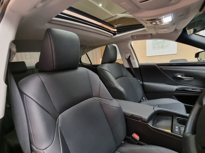 2024 Lexus ES300h Luxury 2.5L Hybrid Auto CVT Sedan