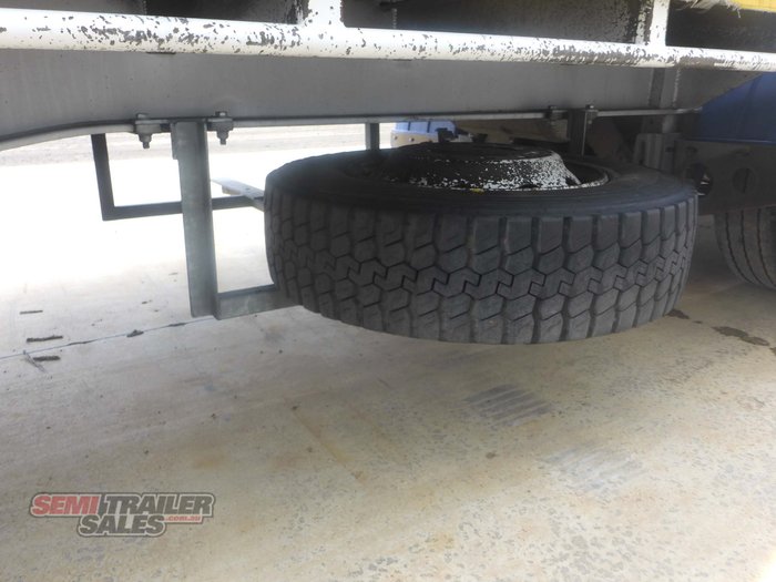 2005 Vawdrey 12 Pallet Dropdeck Curtainsider A Trailer with Mezz