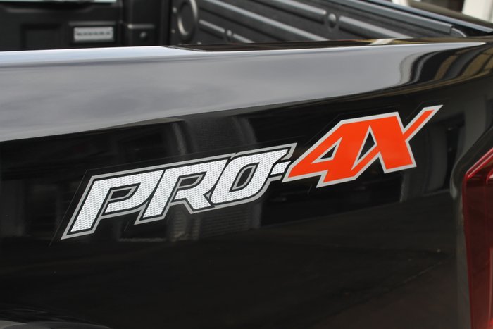 2025 Nissan Navara PRO-4X