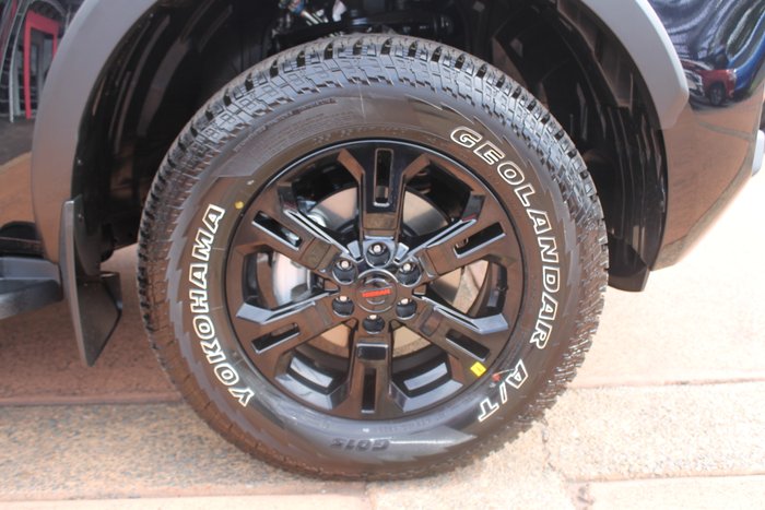 2025 Nissan Navara PRO-4X