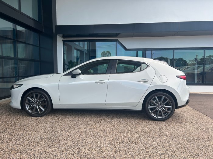 2025 Mazda 3 G20 Evolve