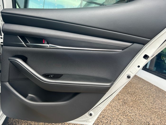 2025 Mazda 3 G20 Evolve