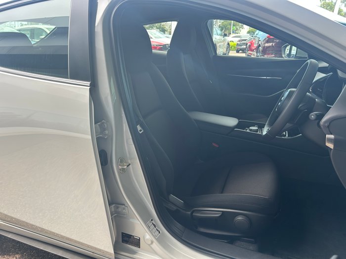 2025 Mazda 3 G20 Evolve