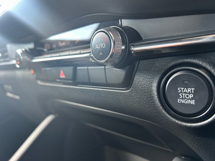 2025 Mazda 3 G20 Evolve