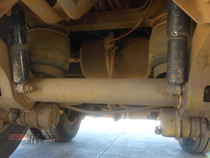 2006 Omega Bogie Fuel Tanker