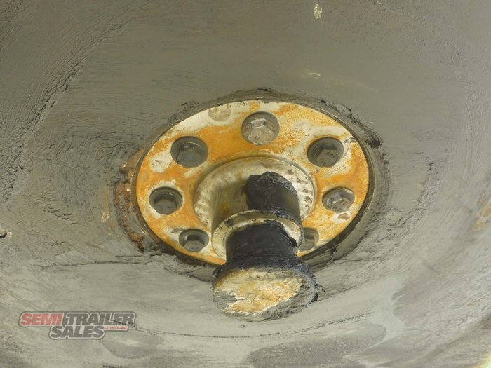 2006 Omega Bogie Fuel Tanker