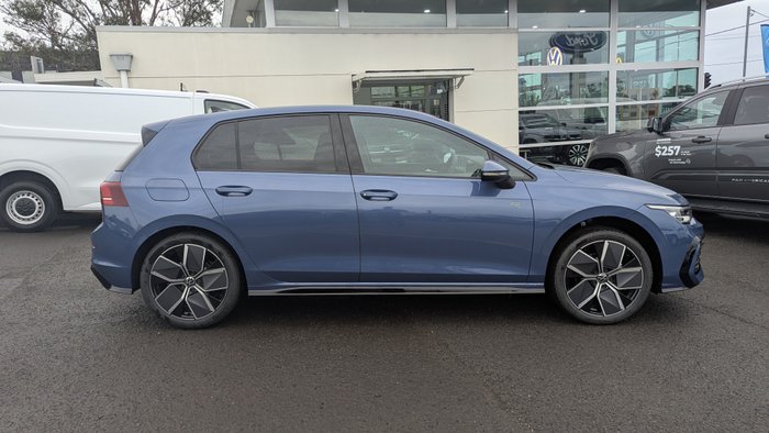 2026 VOLKSWAGEN Golf